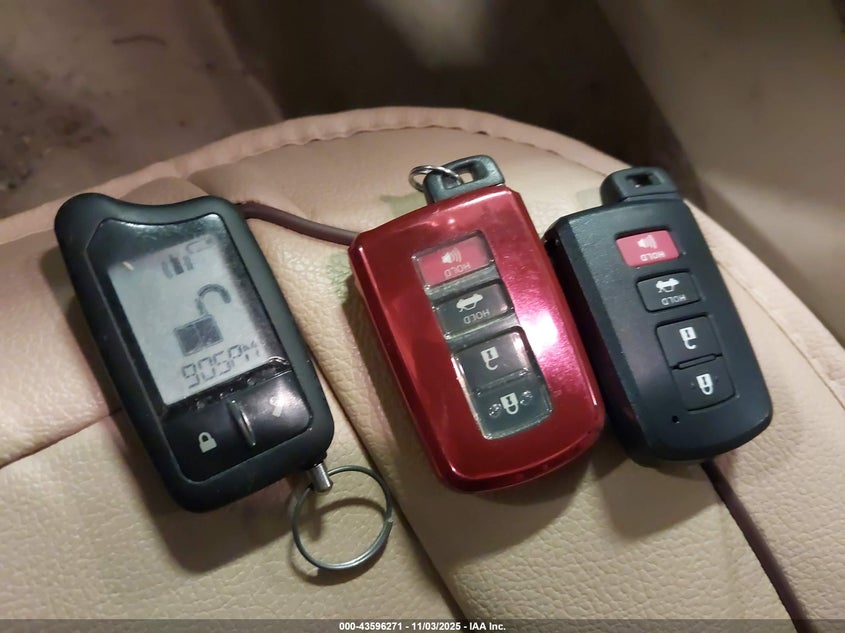 2015 TOYOTA CAMRY HYBRID XLE - 4T1BD1FK6FU164586