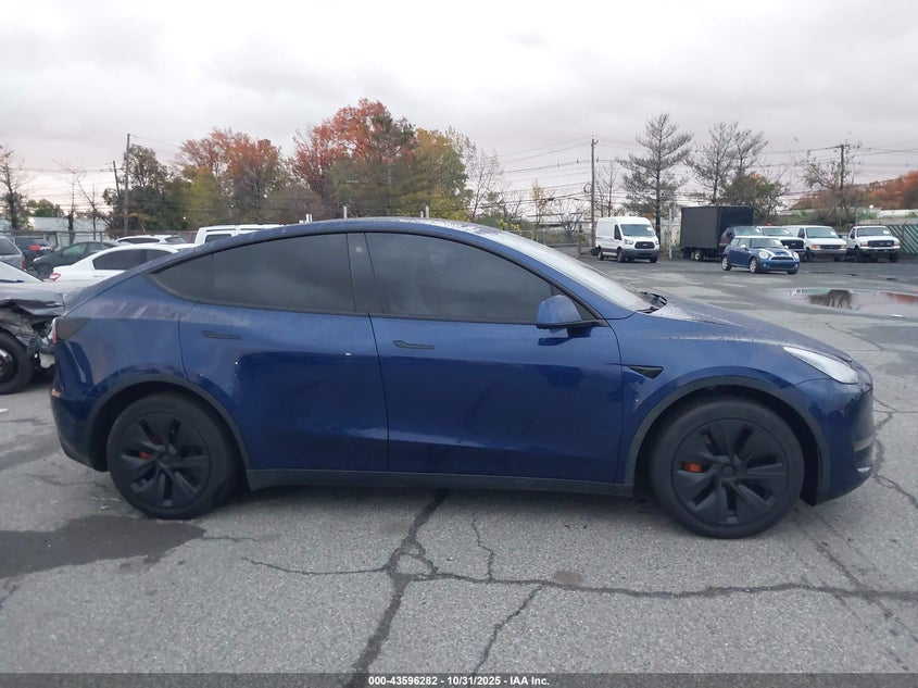 2021 Tesla Model Y Long Range Dual Motor All-Wheel Drive VIN: 5YJYGDEE2MF298956 Lot: 43596282