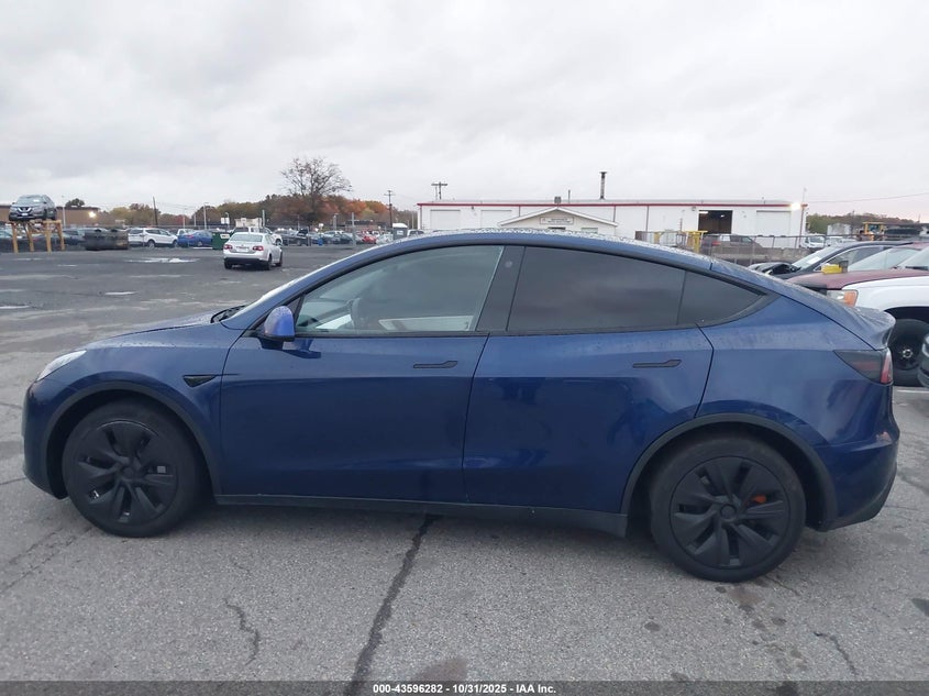 2021 Tesla Model Y Long Range Dual Motor All-Wheel Drive VIN: 5YJYGDEE2MF298956 Lot: 43596282