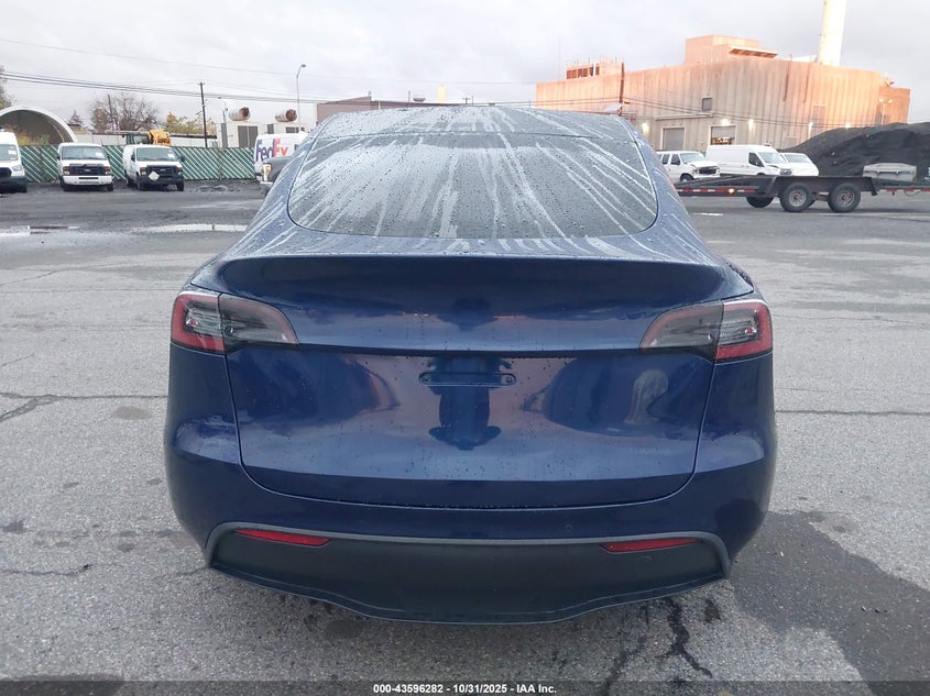 2021 Tesla Model Y Long Range Dual Motor All-Wheel Drive VIN: 5YJYGDEE2MF298956 Lot: 43596282