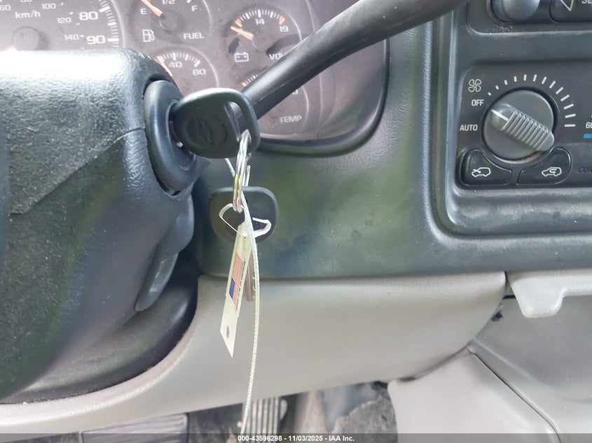 2002 Chevrolet Tahoe Lt VIN: 1GNEK13Z72J321120 Lot: 43596298