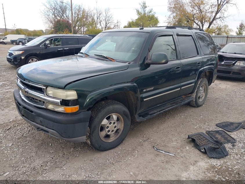 1GNEK13Z72J321120 2002 CHEVROLET TAHOE photo no. 2