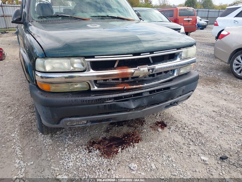 2002 Chevrolet Tahoe Lt VIN: 1GNEK13Z72J321120 Lot: 43596298