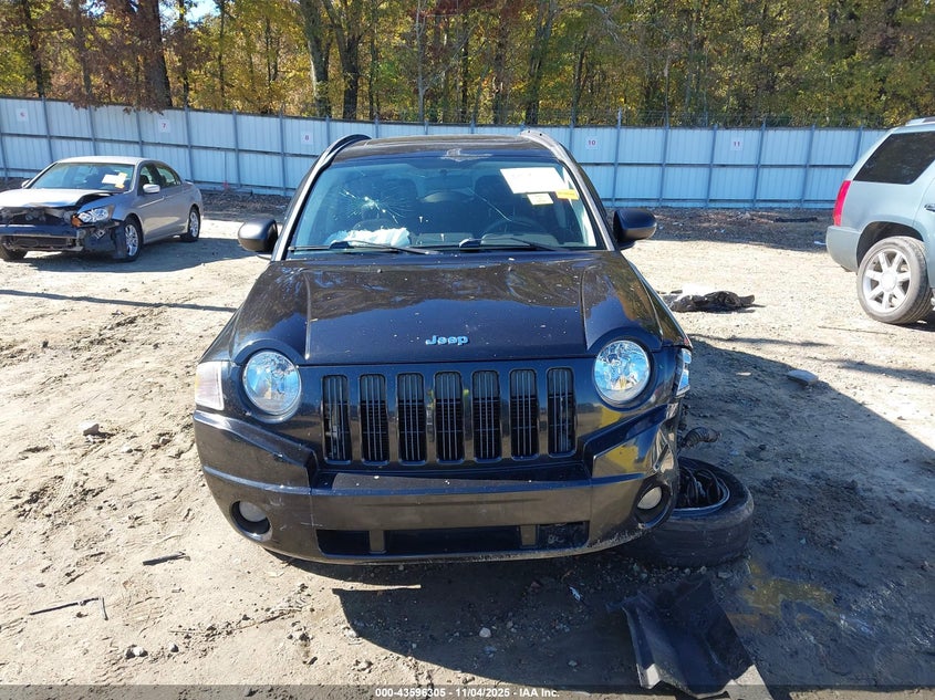 2008 Jeep Compass Sport VIN: 1J8FT47WX8D790665 Lot: 43596305
