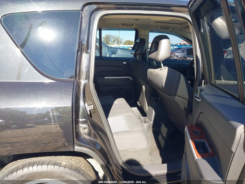 2008 Jeep Compass Sport VIN: 1J8FT47WX8D790665 Lot: 43596305