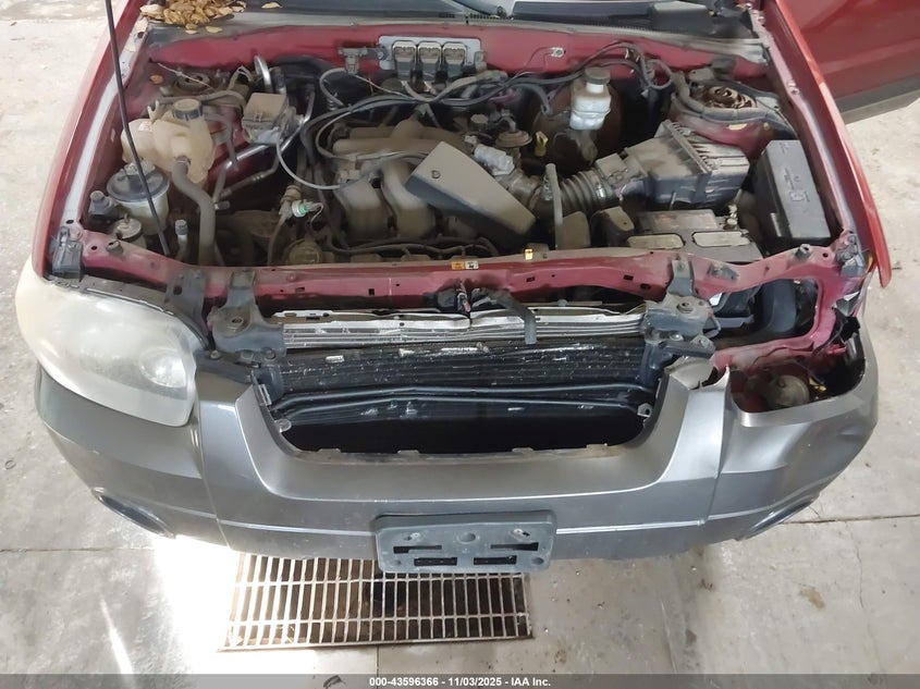 2005 Ford Escape Xlt VIN: 1FMYU93105KA35810 Lot: 43596366