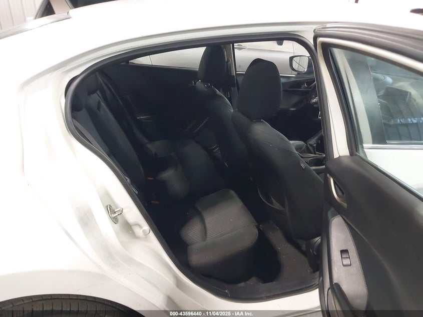 2014 MAZDA MAZDA3 I TOURING - JM1BM1V77E1147409