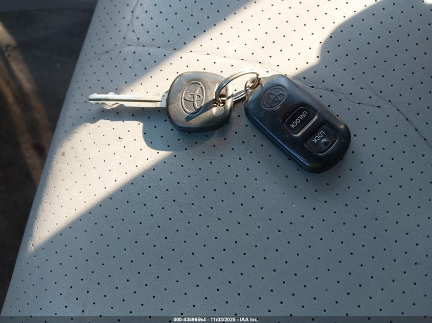 2006 Toyota Highlander Hybrid Limited V6 VIN: JTEEW21A560019431 Lot: 43596564