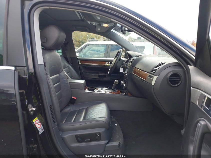 WVGBE77L49D025780 2009 VOLKSWAGEN TOUAREG photo no. 5