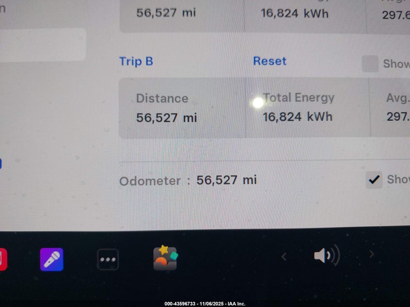 2023 Tesla Model Y Awd/Long Range Dual Motor All-Wheel Drive VIN: 7SAYGAEE4PF609339 Lot: 43596733