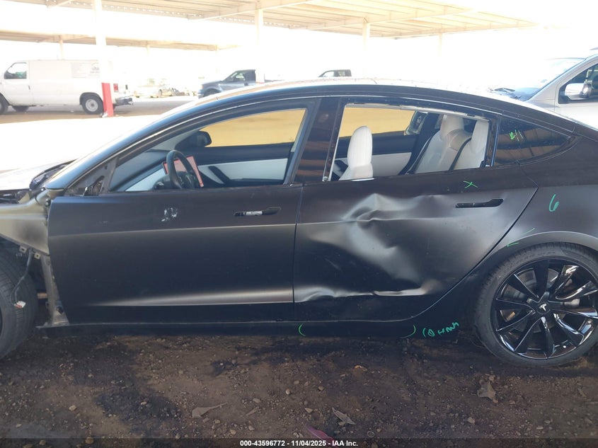 2019 Tesla Model 3 Long Range/Performance VIN: 5YJ3E1EB6KF391870 Lot: 43596772