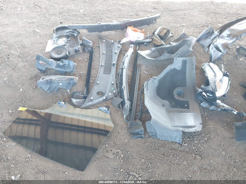 2019 Tesla Model 3 Long Range/Performance VIN: 5YJ3E1EB6KF391870 Lot: 43596772