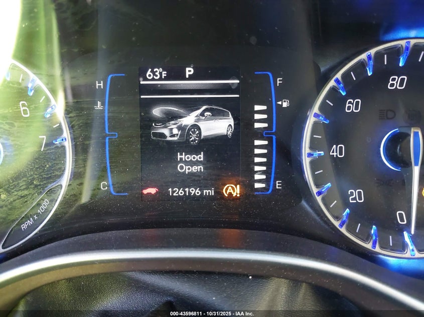 2018 Chrysler Pacifica Touring L VIN: 2C4RC1BG3JR193038 Lot: 43596811