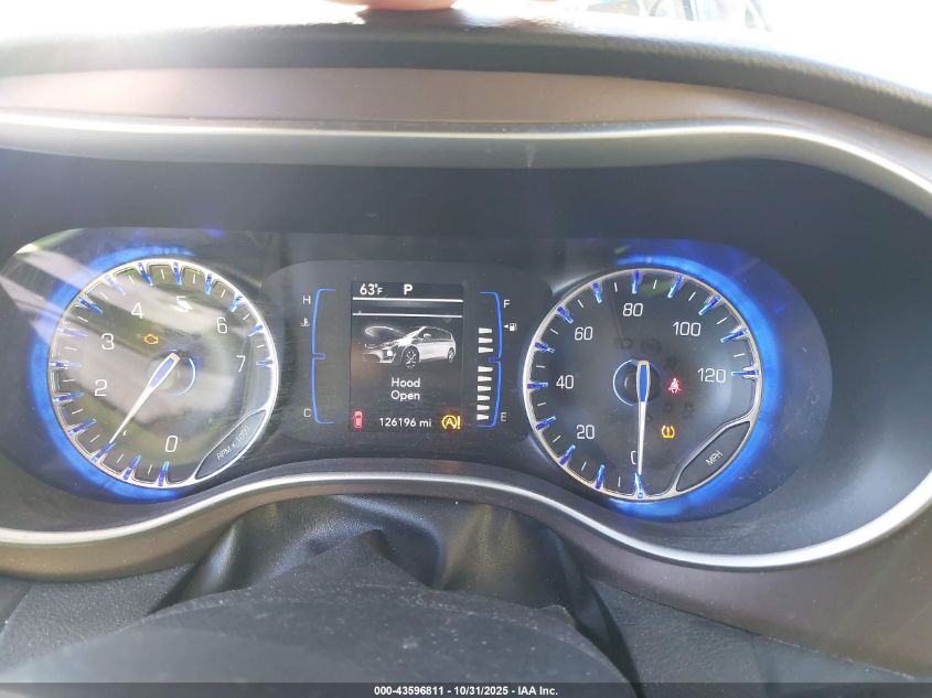 2018 Chrysler Pacifica Touring L VIN: 2C4RC1BG3JR193038 Lot: 43596811