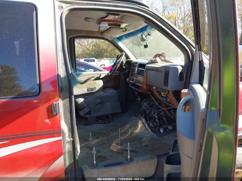 2003 GMC SAVANA auction photo 5