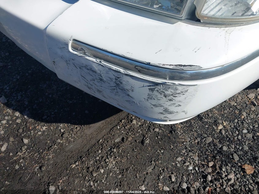 2007 Mercury Grand Marquis Ls VIN: 2MEFM75V57X602396 Lot: 43596897