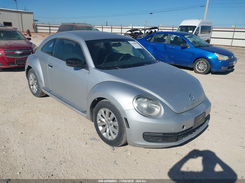 2013 VOLKSWAGEN BEETLE 2.5L ENTRY - 3VWFP7AT5DM644049