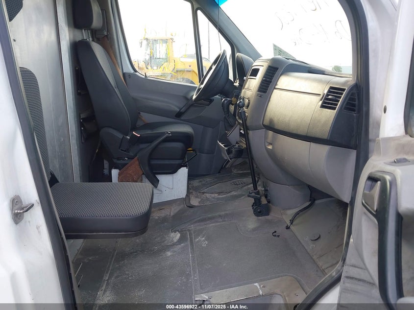 WD3PE8CB1B5559844 2011 MERCEDES-BENZ SPRINTER photo no. 5