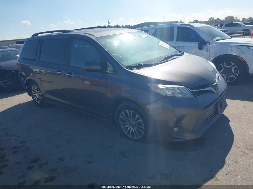 2020 TOYOTA SIENNA XLE - 5TDYZ3DC4LS065398