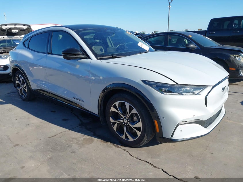 FORD MUSTANG MACH-E PREMIUM