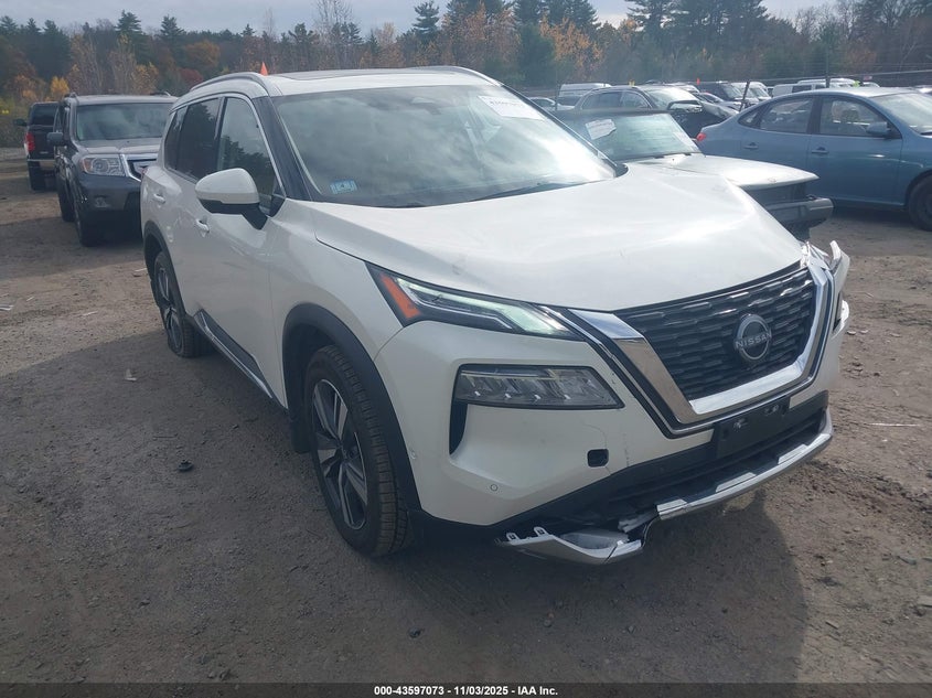 NISSAN ROGUE PLATINUM INTELLIGENT AWD