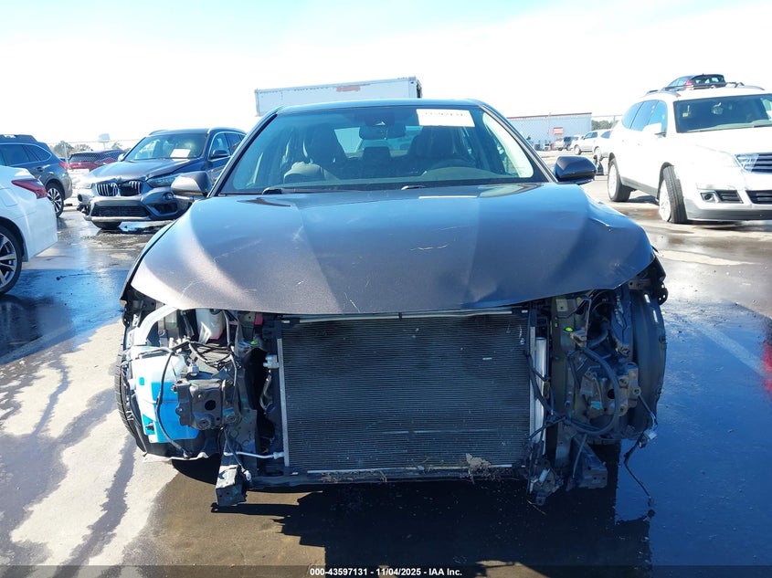 2019 TOYOTA CAMRY HYBRID LE 4T1B31HK6KU511246