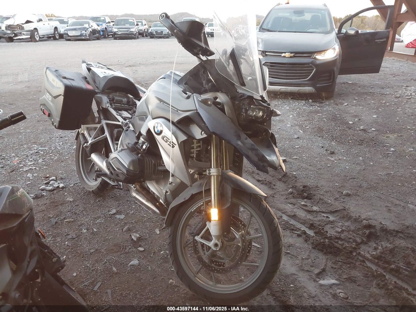 2016 BMW R1200 GS - WB10A1107GZ670018