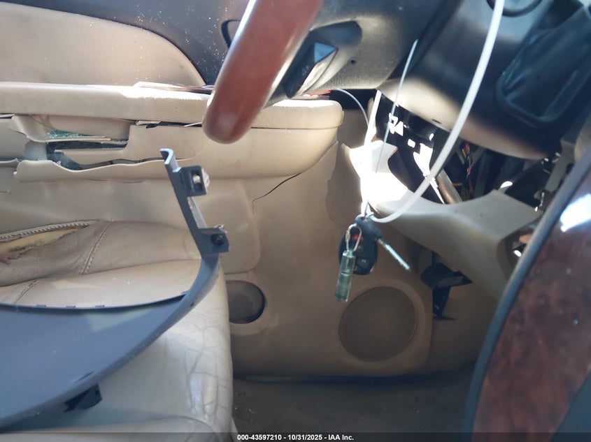 2007 Chevrolet Suburban 1500 Ltz VIN: 3GNFC16007G115242 Lot: 43597210