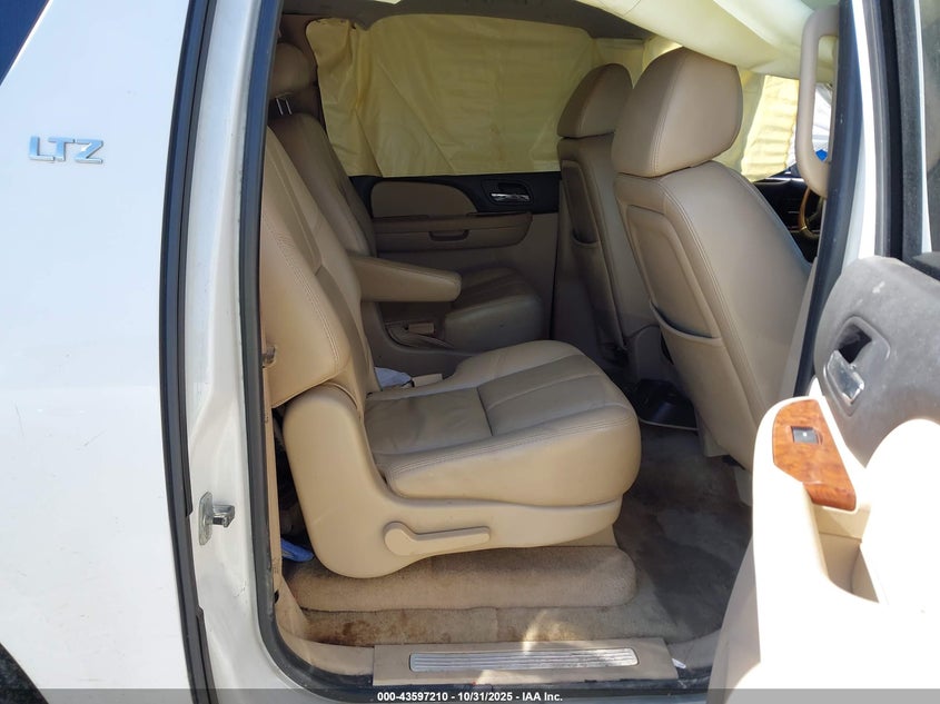 2007 Chevrolet Suburban 1500 Ltz VIN: 3GNFC16007G115242 Lot: 43597210