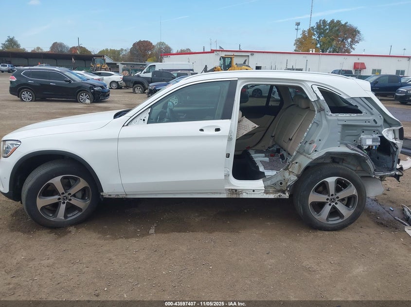 2022 Mercedes-Benz Glc 300 4Matic Suv VIN: W1N0G8EB0NG117802 Lot: 43597407