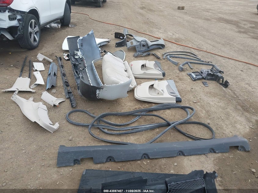 2022 Mercedes-Benz Glc 300 4Matic Suv VIN: W1N0G8EB0NG117802 Lot: 43597407