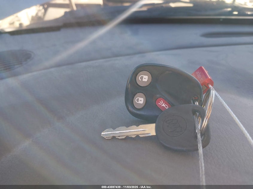 2005 Buick Rainier Cxl VIN: 5GADT13S852109525 Lot: 43597439