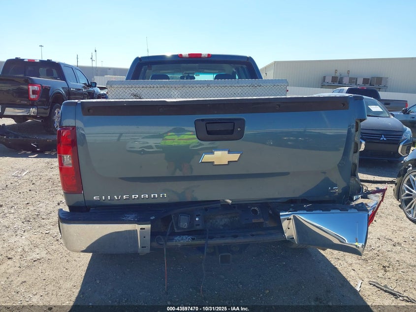 2008 Chevrolet Silverado 1500 Work Truck VIN: 1GCEK19C18E137871 Lot: 43597470