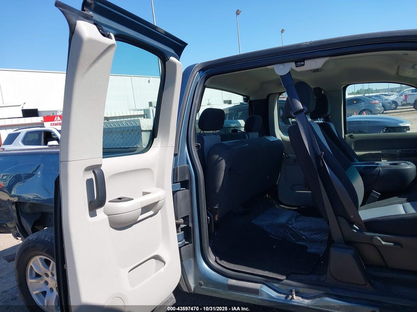 2008 Chevrolet Silverado 1500 Work Truck VIN: 1GCEK19C18E137871 Lot: 43597470