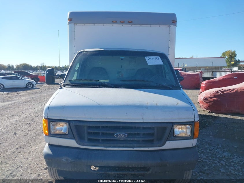 2005 Ford E-350 Cutaway Standard VIN: 1FDWE35L85HA71032 Lot: 43597562