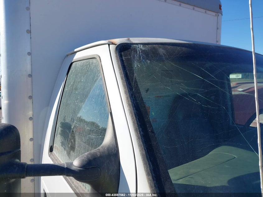 2005 Ford E-350 Cutaway Standard VIN: 1FDWE35L85HA71032 Lot: 43597562