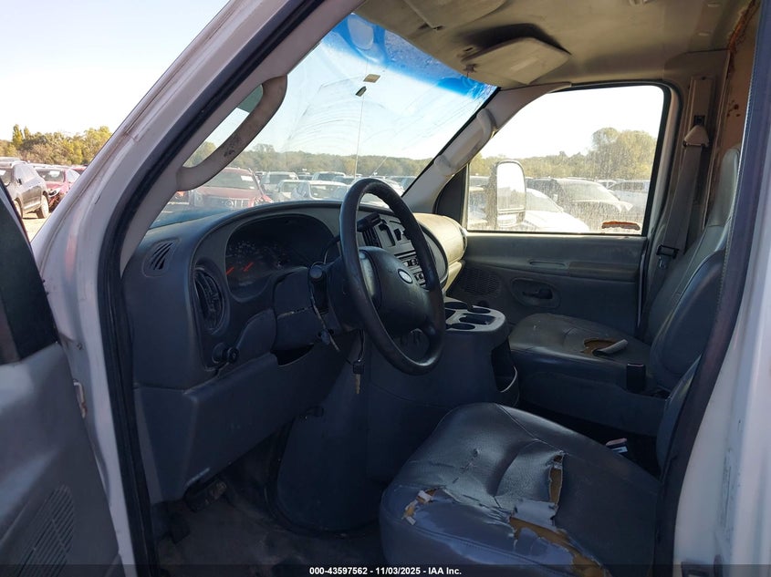 2005 Ford E-350 Cutaway Standard VIN: 1FDWE35L85HA71032 Lot: 43597562