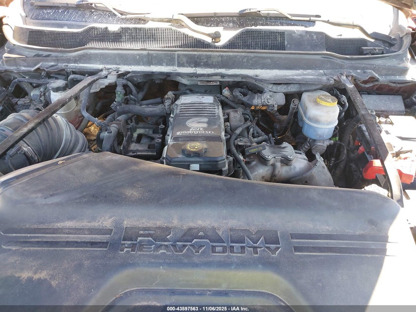 2021 Ram 3500 Laramie 4X4 8' Box VIN: 3C63RRJL6MG687204 Lot: 43597563