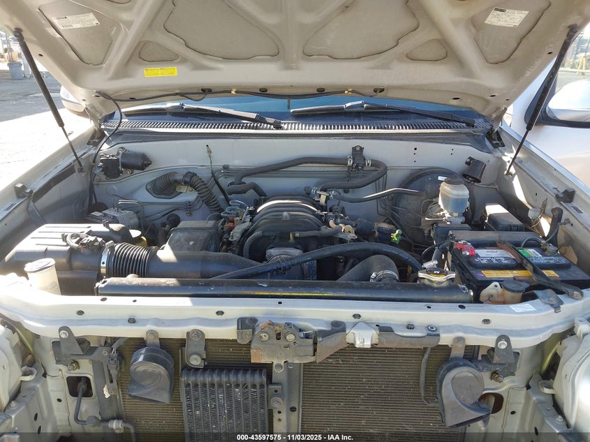 5TBET34135S489718 2005 TOYOTA TUNDRA photo no. 10