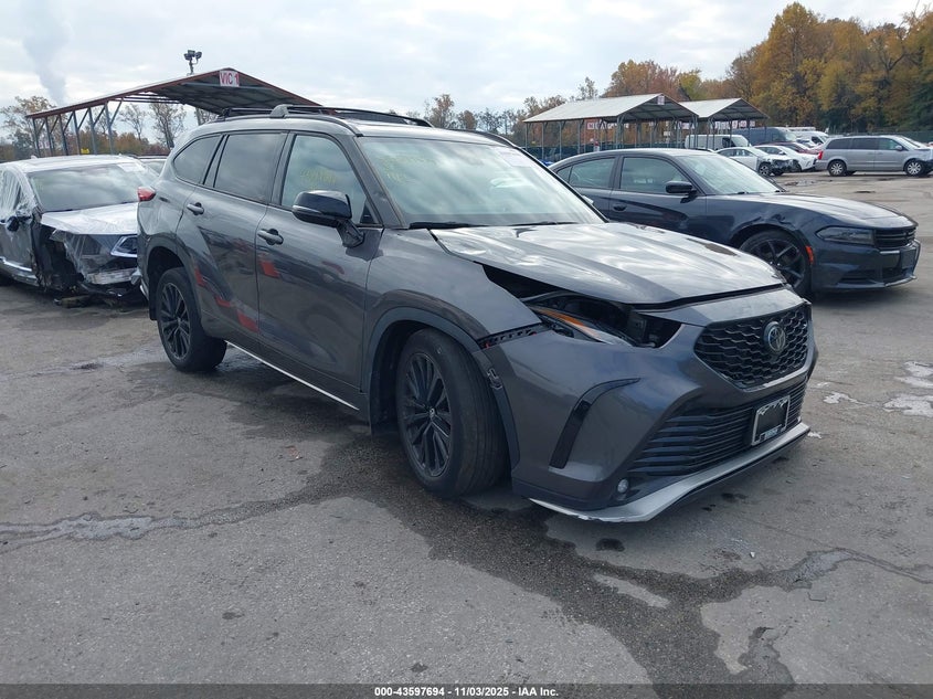 TOYOTA HIGHLANDER XSE