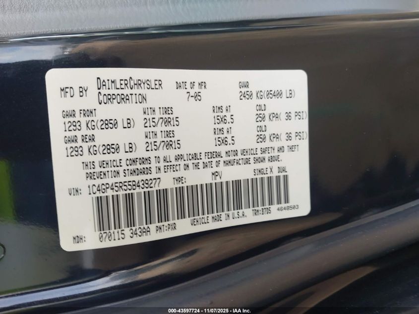 2005 Chrysler Town & Country VIN: 1C4GP45R55B439277 Lot: 43597724