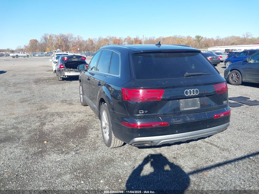 2017 Audi Q7 3.0T Premium VIN: WA1LAAF78HD007197 Lot: 43597799