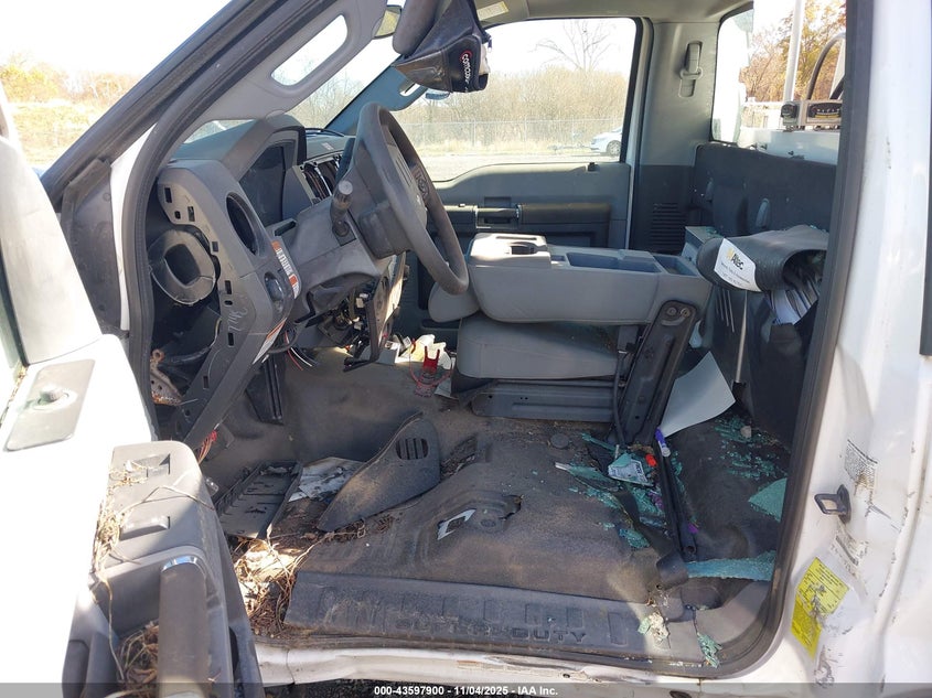 2016 Ford F-450 Chassis Xl VIN: 1FDUF4GT1GED32643 Lot: 43597900