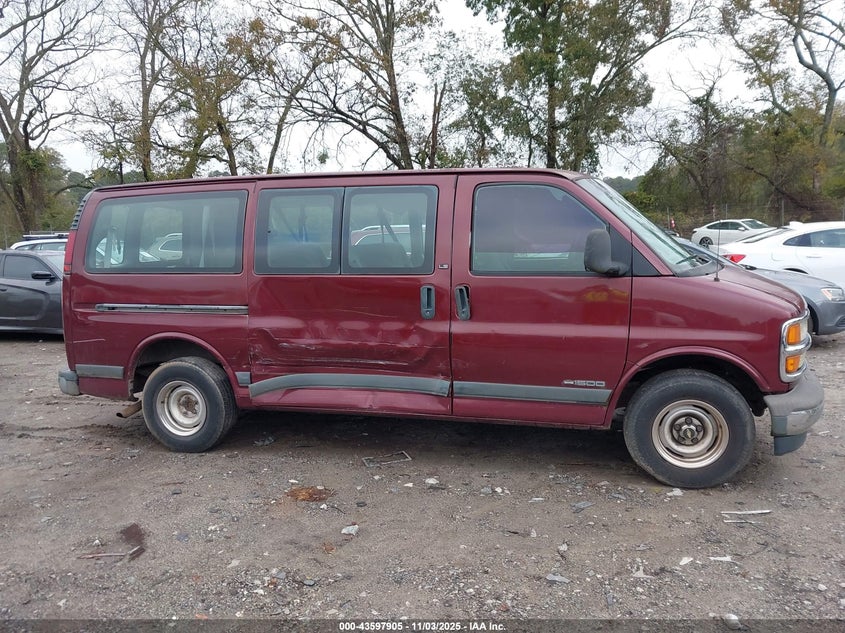 2002 Chevrolet Express VIN: 1GNFG15M621148116 Lot: 43597905