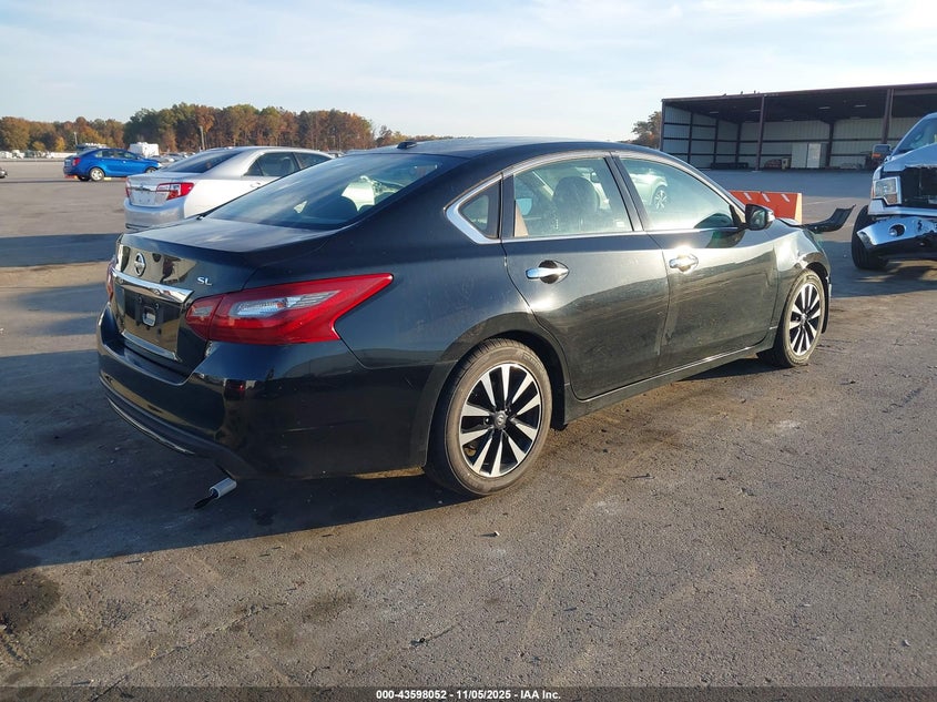 1N4AL3AP2JC149332 2018 NISSAN ALTIMA photo no. 4