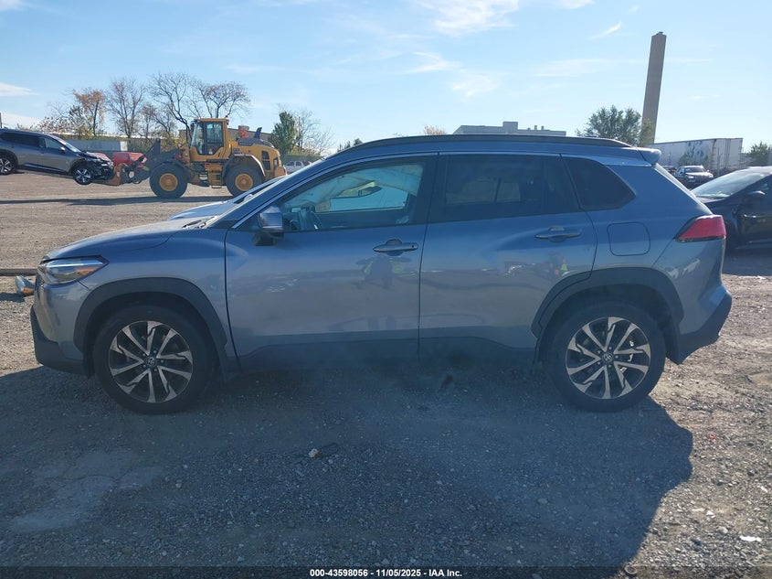 2022 TOYOTA COROLLA CROSS XLE - 7MUDAABG9NV024872