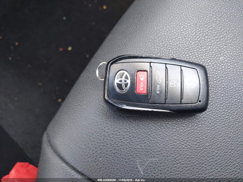 2022 TOYOTA COROLLA CROSS XLE - 7MUDAABG9NV024872