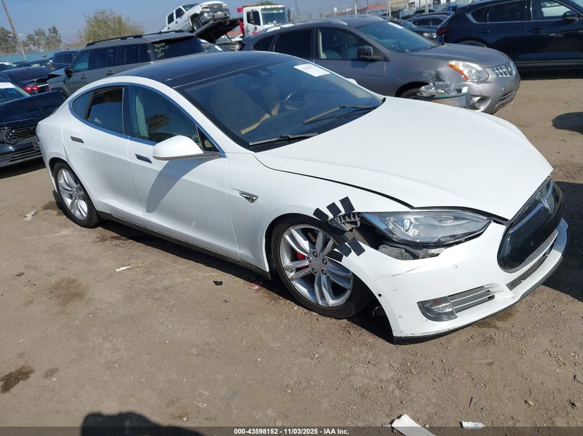 2016 TESLA MODEL S 90D/P100D/P85D/P90D - 5YJSA1E40GF124403