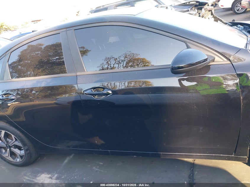 2021 Kia Forte Lxs VIN: 3KPF24AD7ME295494 Lot: 43598234