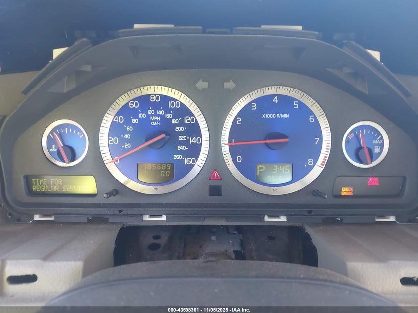 2004 Volvo S60 2.5T VIN: YV1RS59V842402267 Lot: 43598361